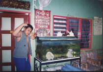 Gambar kat luar umah abah aku...